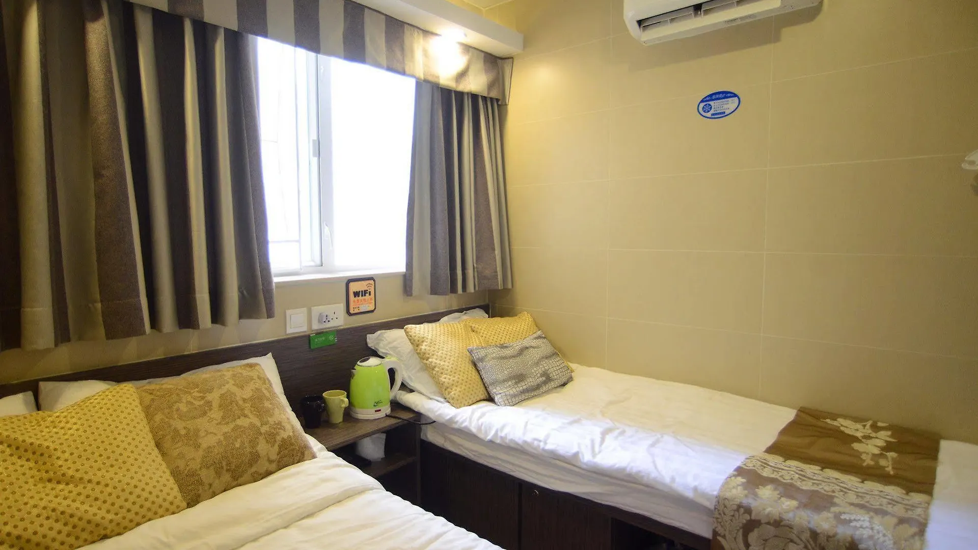 Kong Hing Guest House Hong Kong China